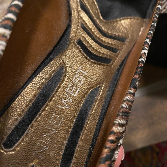 NINE WEST POINTED TOE STILETTO HEALS. Y2K sz 7 1/2. Like New. - Picture 7 of 8